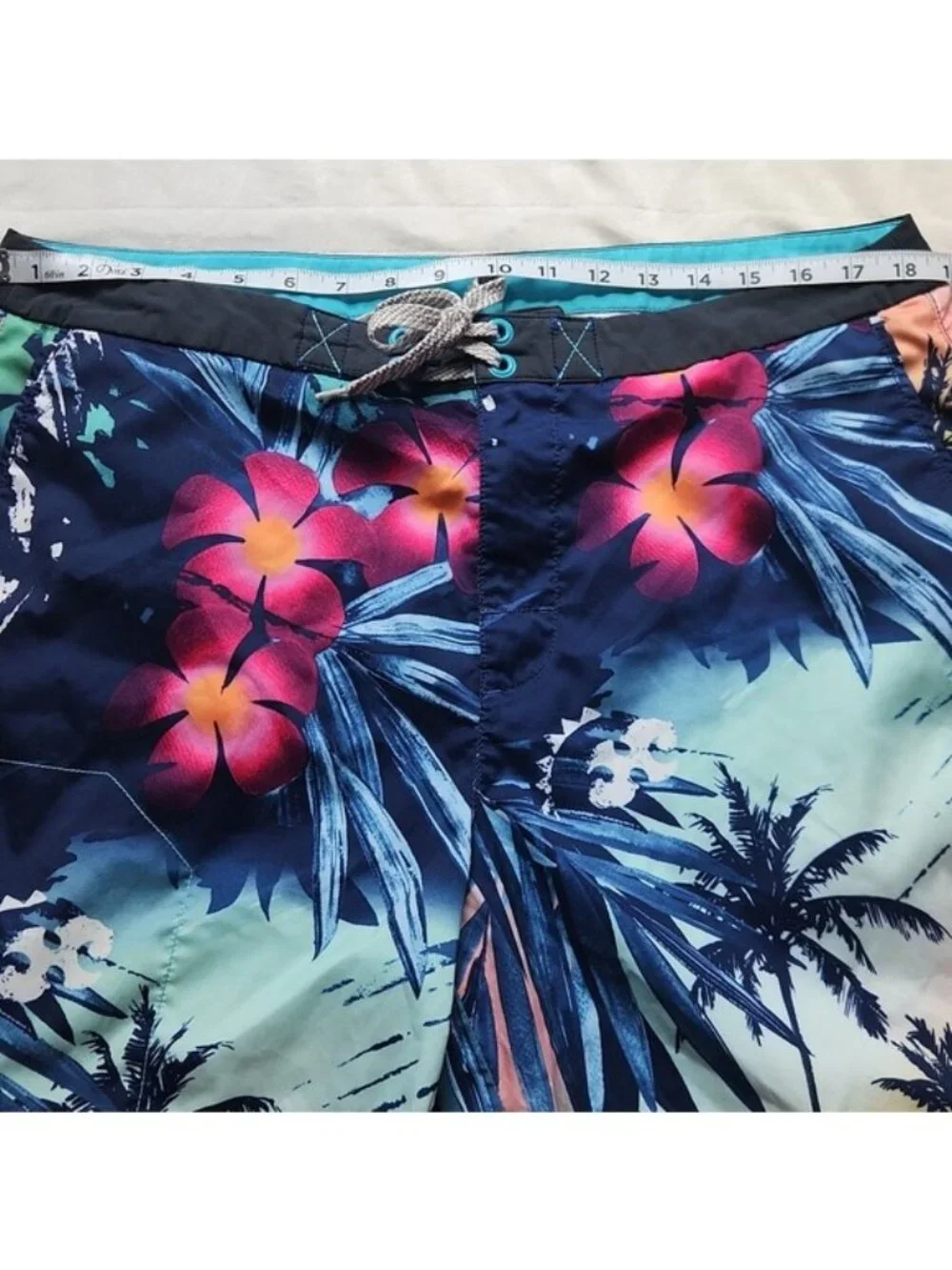 Men's Tommy Bahama Summer, Pool, Beach,Multicolor Tropical Hawaiin  SwimShorts